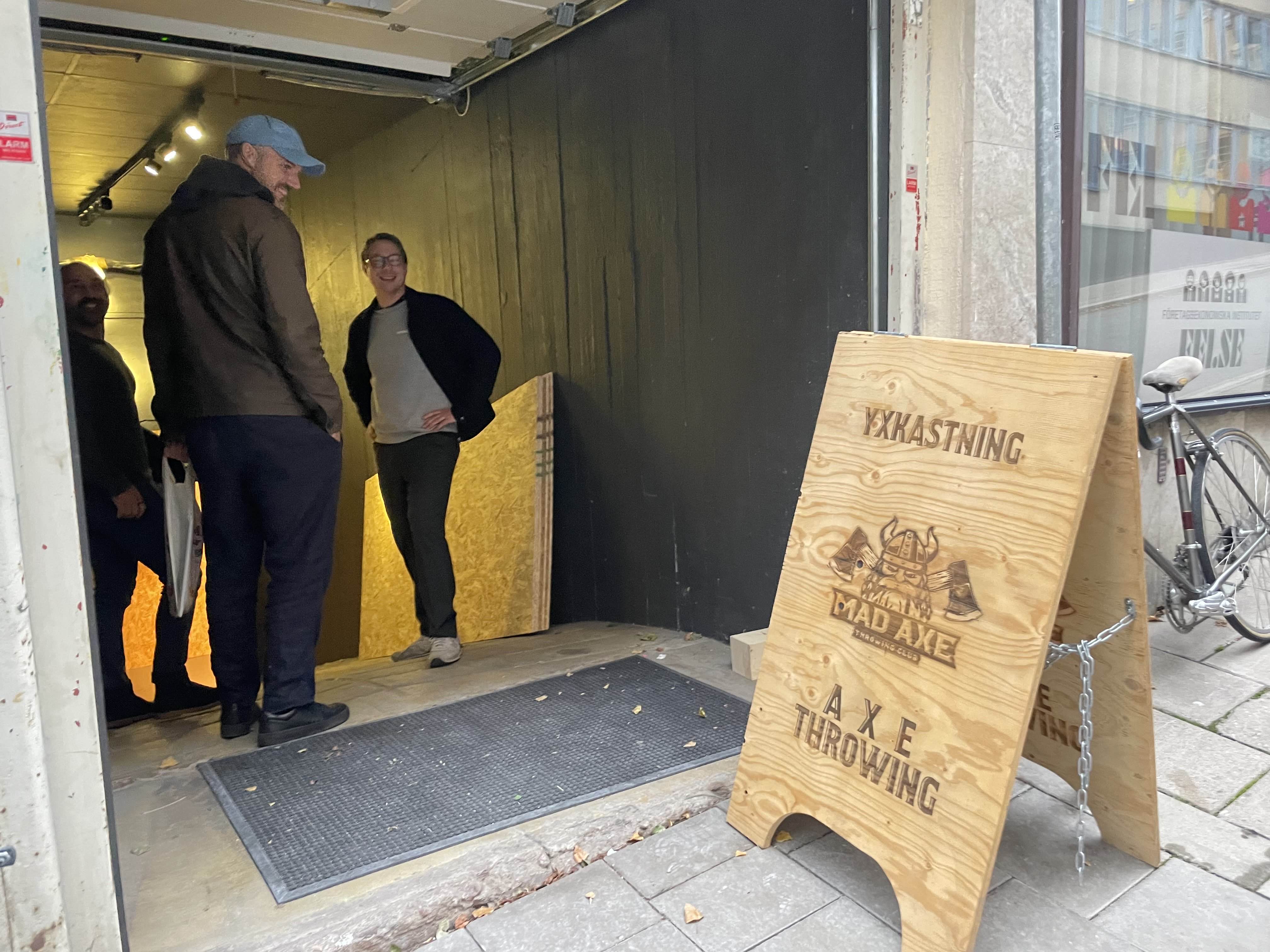 mad axe throwing club